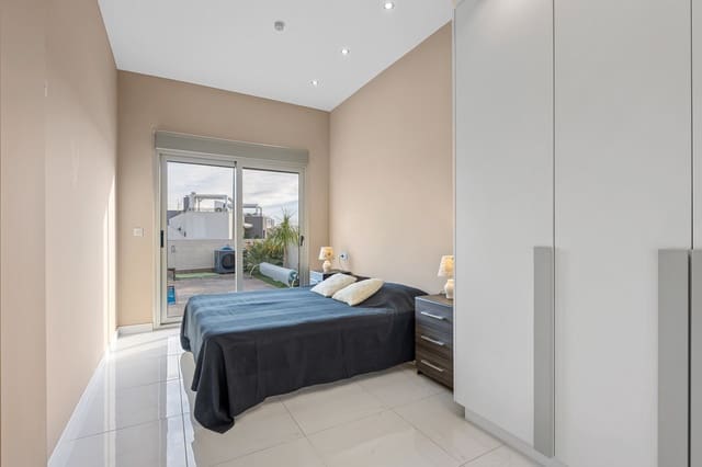 5 soveværelse Villa til salg i Villamartin, Orihuela - € 469.000 (Ref: 9508373)