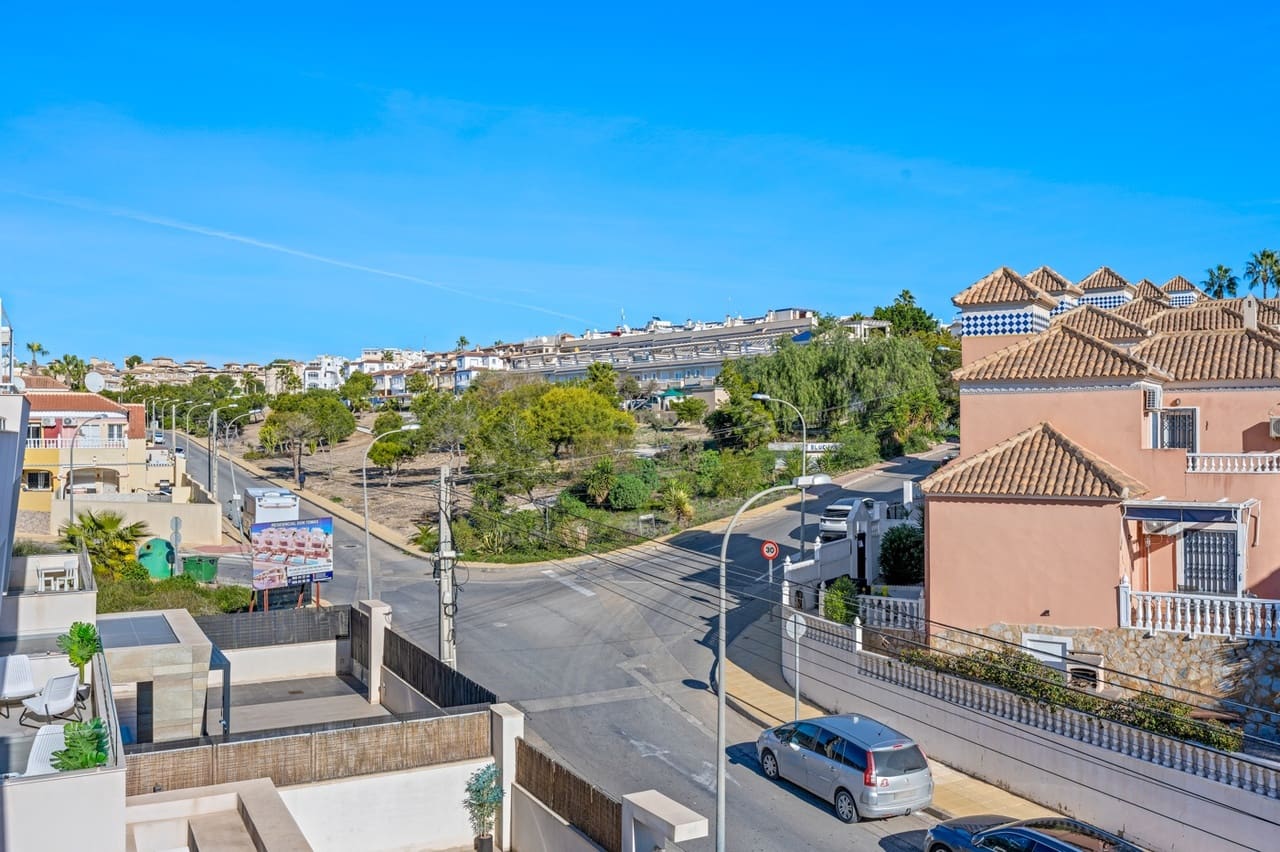 3 bedroom Villa for sale in Orihuela Costa with pool garage - € 475,000 (Ref: 9508374)