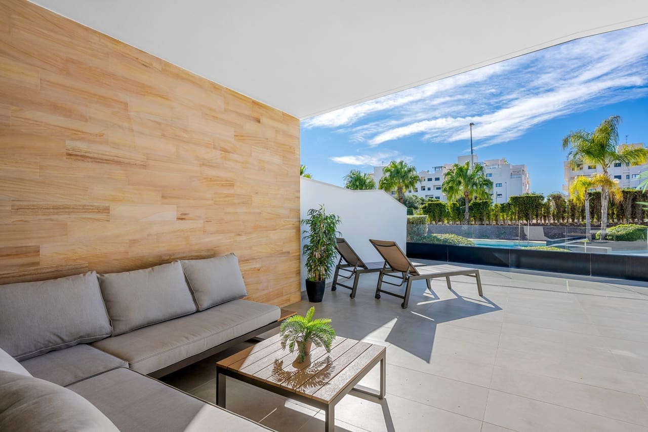 2 bedroom Apartment for sale in Orihuela Costa - € 369,000 (Ref: 9508376)