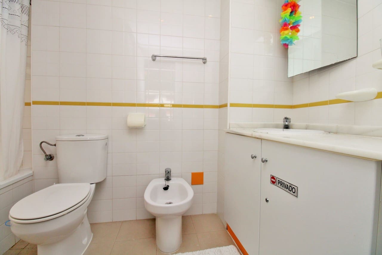 2 slaapkamer Appartement te koop in Playa Flamenca met zwembad - € 179.950 (Ref: 9508380)