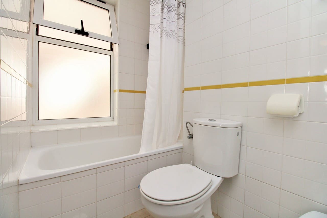 2 slaapkamer Appartement te koop in Playa Flamenca met zwembad - € 179.950 (Ref: 9508380)