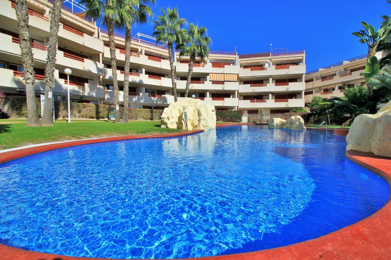 2 slaapkamer Appartement te koop in Playa Flamenca met zwembad - € 179.950 (Ref: 9508380)