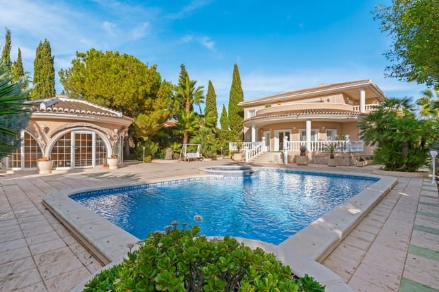 5 Zimmer Villa zu verkaufen in Ciudad Quesada, Rojales mit Pool - 800.000 € (Ref: 9512013)