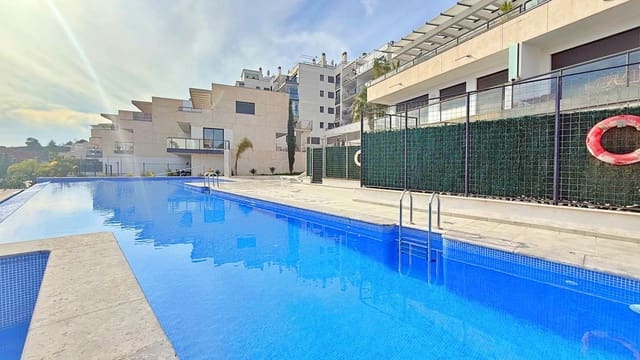 Apartamento de 2 habitaciones en Dehesa de Campoamor, Orihuela en venta con garaje - 299.000 € (Ref: 9512018)