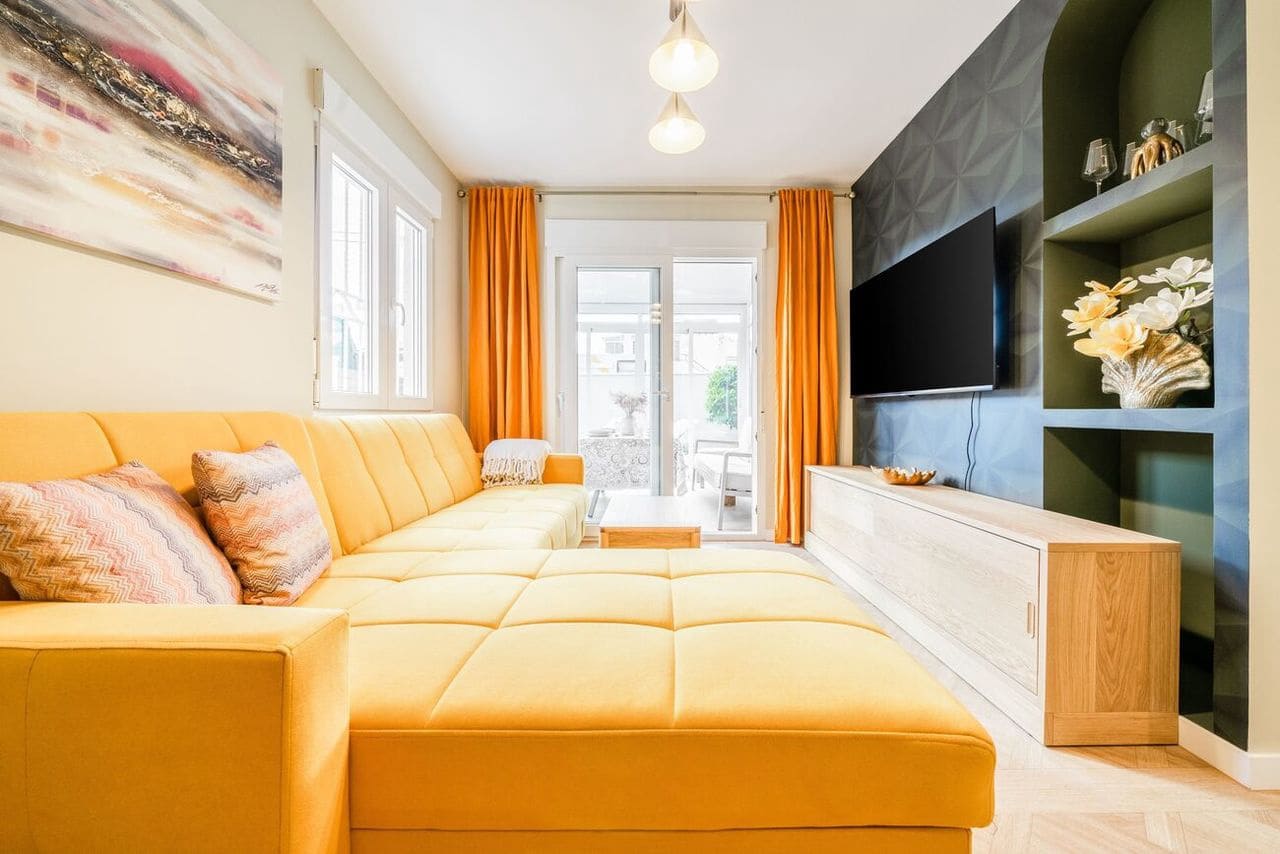 2 makuuhuone Huoneisto myytävänä paikassa Torrevieja mukana uima-altaan - 208 000 € (Ref: 9518441)