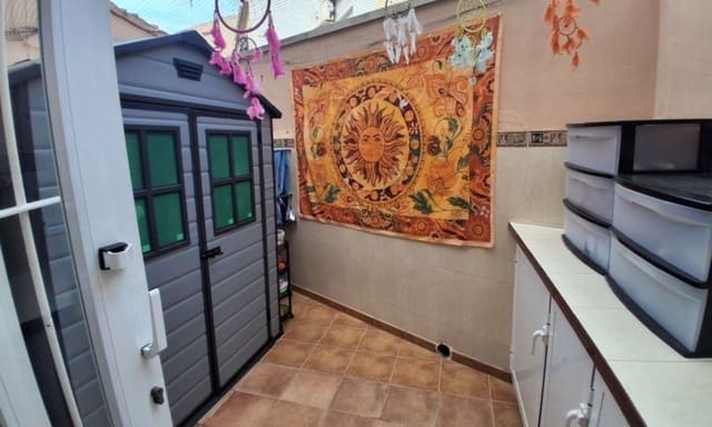 Apartamento de 2 habitaciones en El Molino, Torrevieja en venta - 199.995 € (Ref: 9518448)