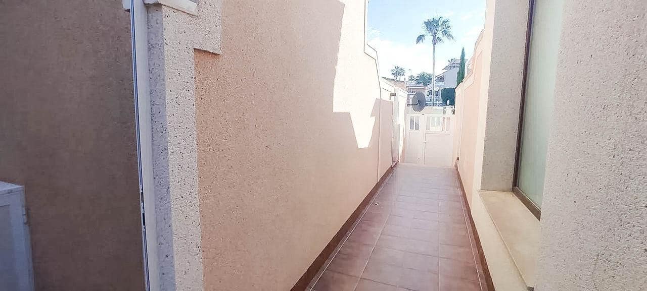 3 bedroom Townhouse for sale in Torrevieja with pool - € 259,000 (Ref: 9520579)