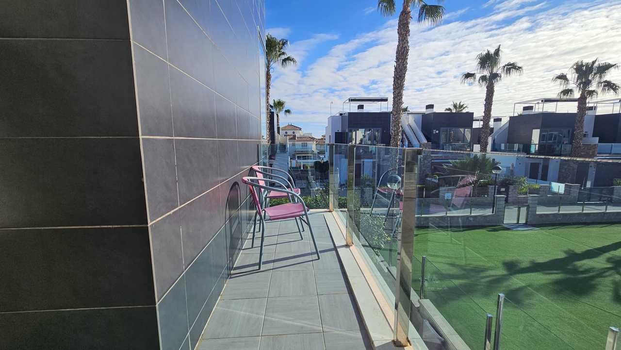 3 soverom Villa til salgs i Orihuela Costa - € 410 000 (Ref: 9520583)