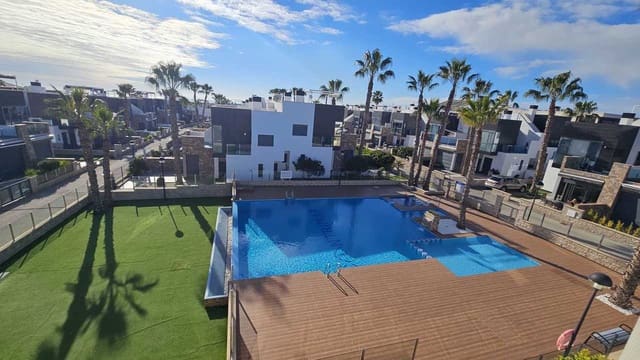 3 soverom Villa til salgs i Dehesa de Campoamor, Orihuela - € 410 000 (Ref: 9520583)