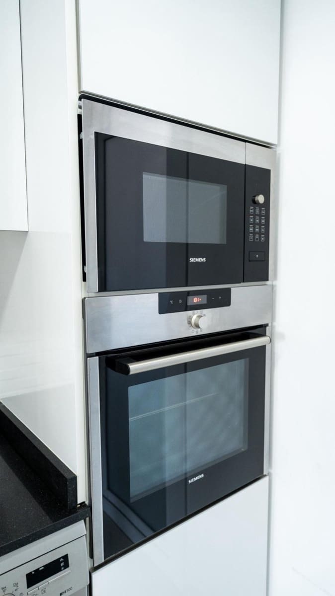 3 makuuhuone Kattohuoneisto myytävänä paikassa Torrevieja mukana uima-altaan - 810 000 € (Ref: 9521212)