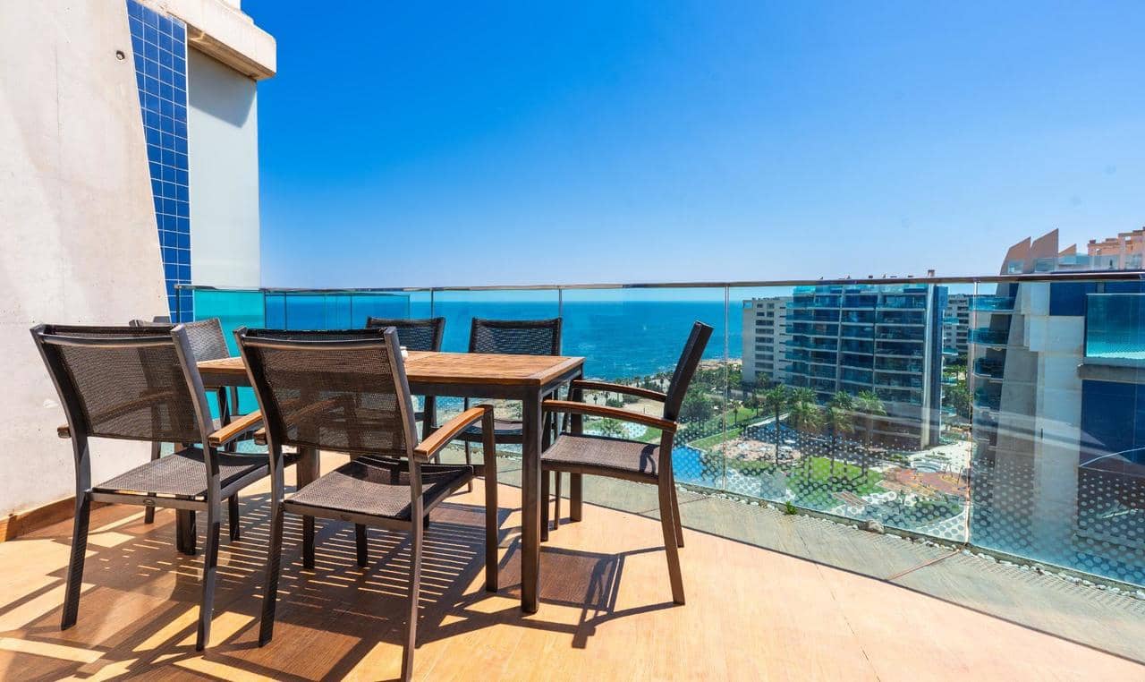 3 makuuhuone Kattohuoneisto myytävänä paikassa Torrevieja mukana uima-altaan - 810 000 € (Ref: 9521212)