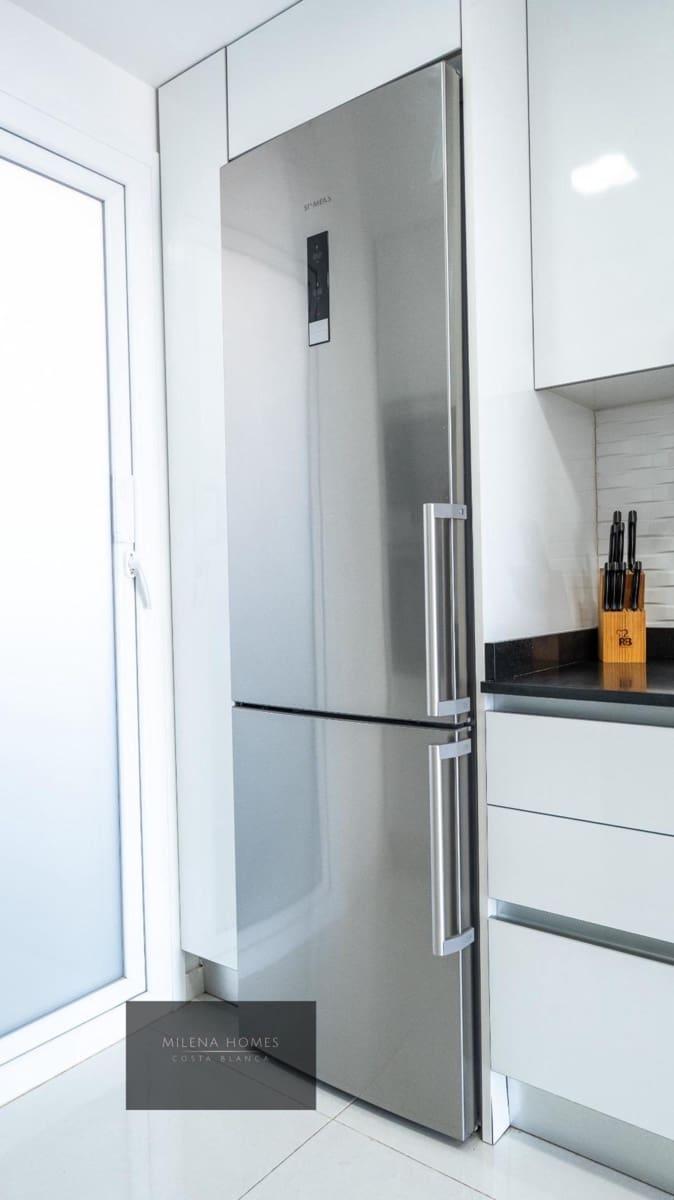 3 chambre Penthouse à vendre à Torrevieja avec piscine - 810 000 € (Ref: 9521212)