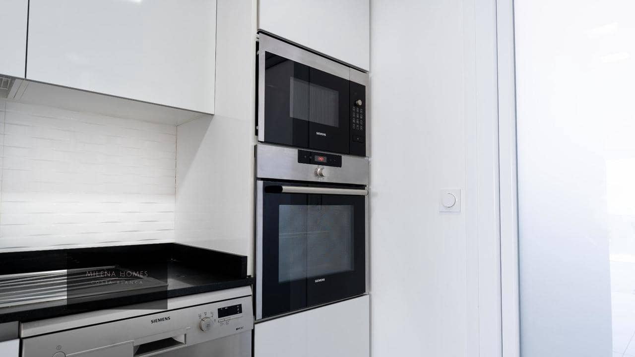 3 chambre Penthouse à vendre à Torrevieja avec piscine - 810 000 € (Ref: 9521212)