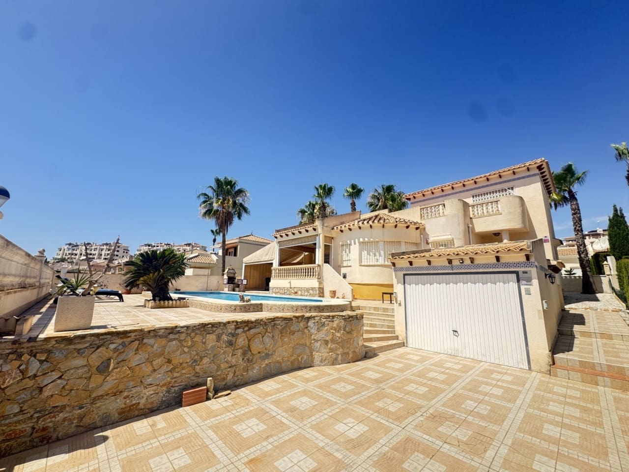 3 bedroom Villa for sale in Las Ramblas Golf with pool - € 465,000 (Ref: 9526105)