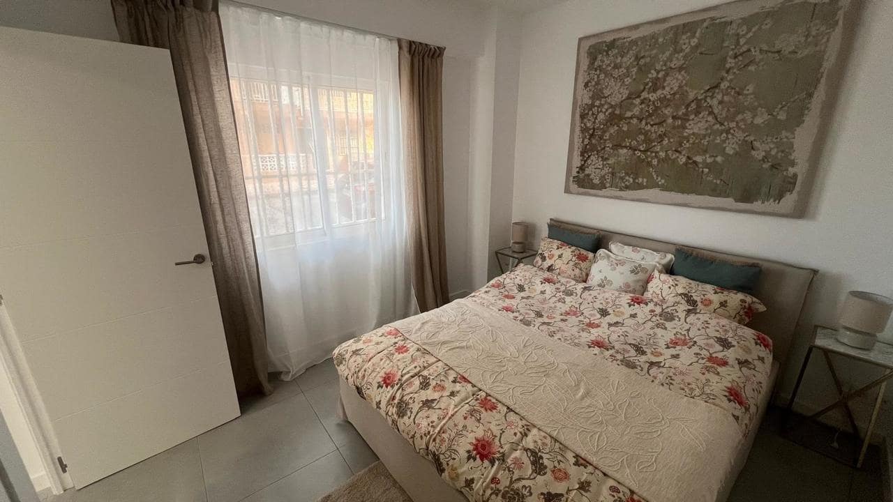 1 Zimmer Apartment zu verkaufen in Torrevieja - 128.000 € (Ref: 9530238)