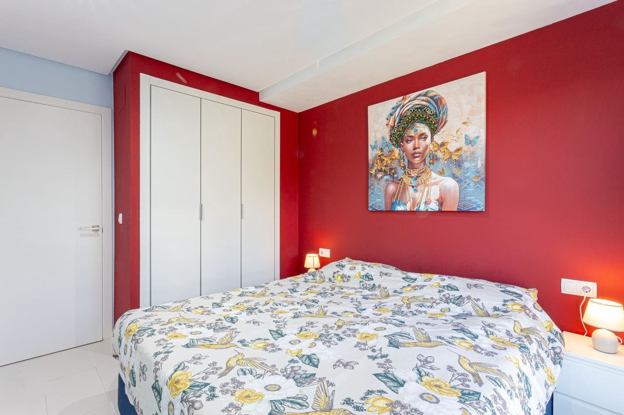 Apartamento de 2 habitaciones en Orihuela Costa en venta - 268.000 € (Ref: 9533173)