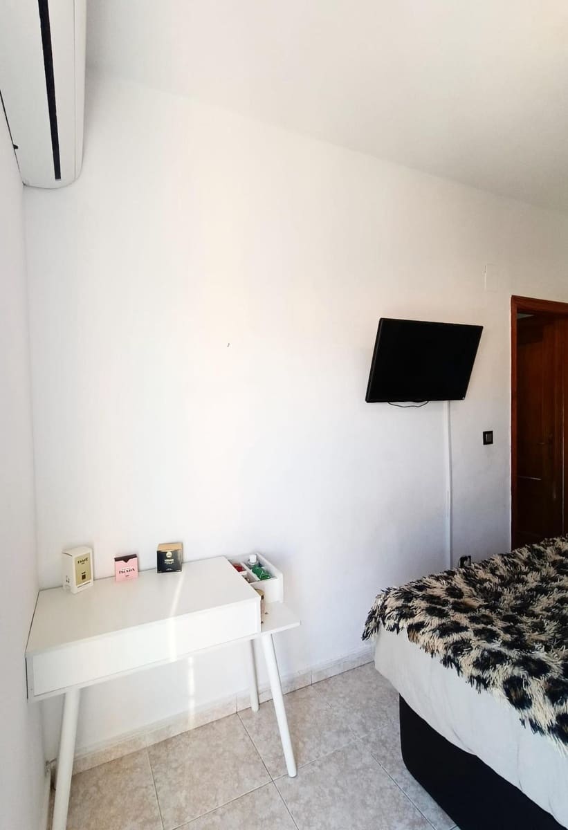 4 bedroom Townhouse for sale in Torrevieja with pool - € 187,900 (Ref: 9535677)