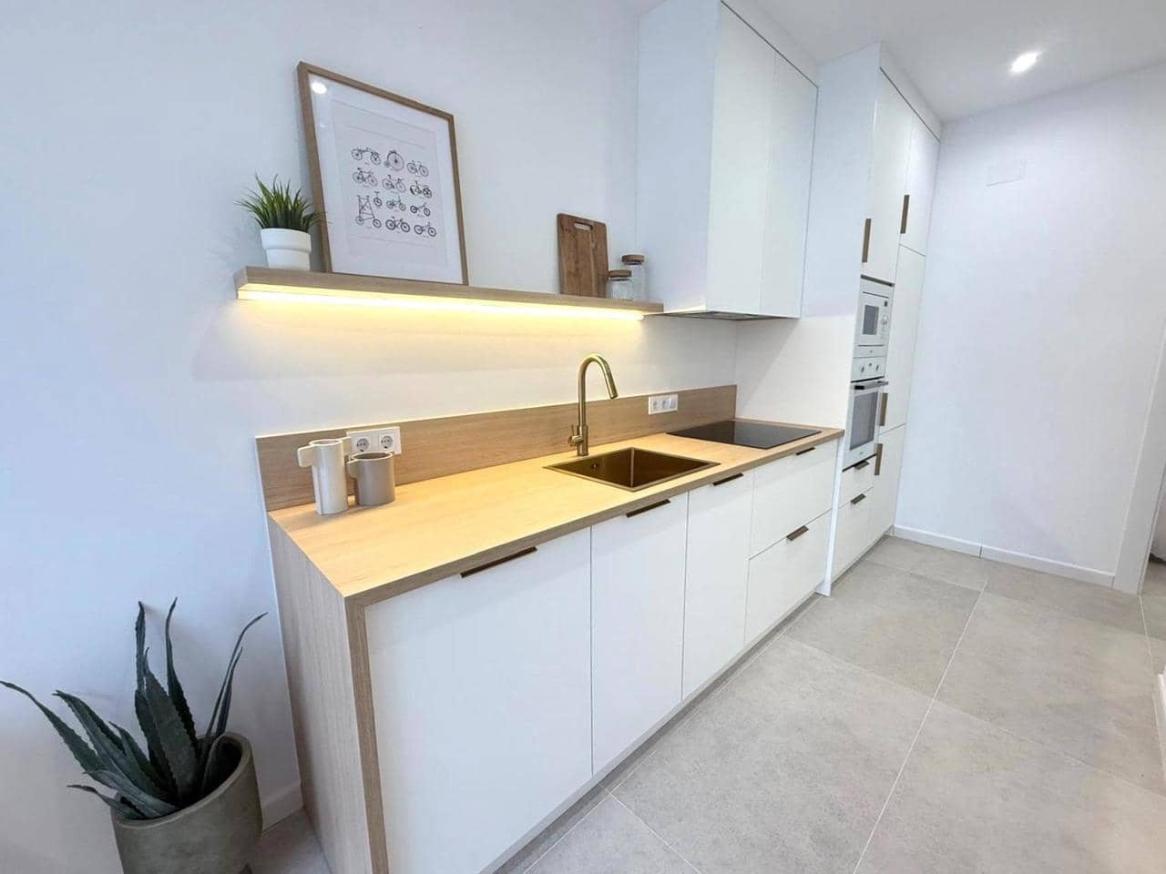 2 bedroom Villa for sale in Torrevieja - € 149,000 (Ref: 9535680)