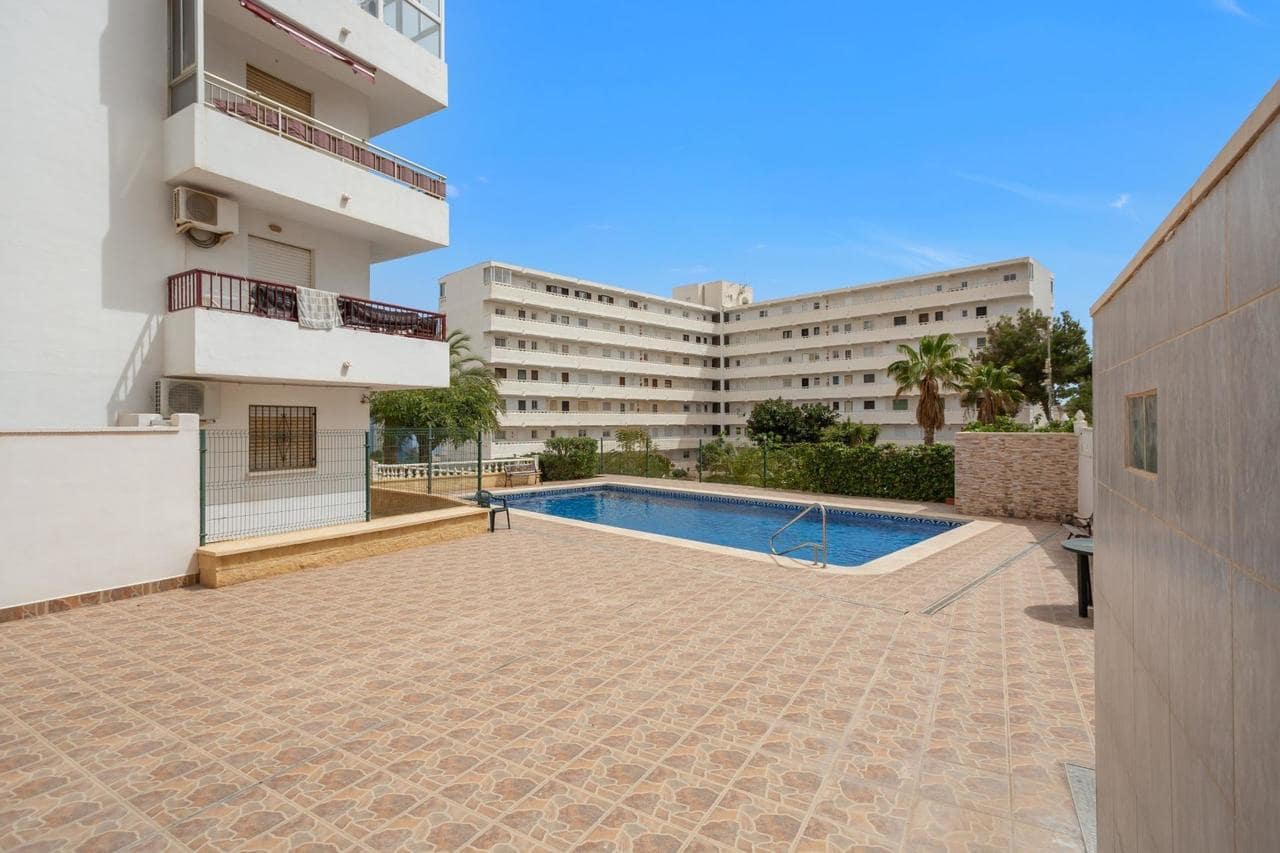 3 quarto Penthouse para venda em Torrevieja - 180 000 € (Ref: 9535699)