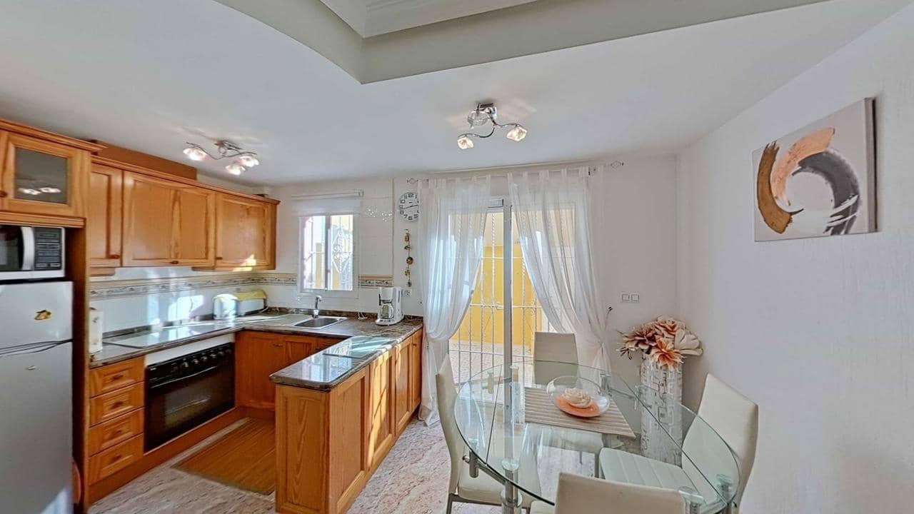 2 quarto Casa em Banda para venda em Orihuela Costa com piscina - 225 000 € (Ref: 9535751)