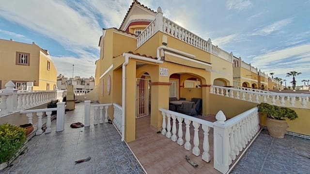 2 quarto Casa em Banda para venda em Dehesa de Campoamor, Orihuela com piscina - 225 000 € (Ref: 9535751)
