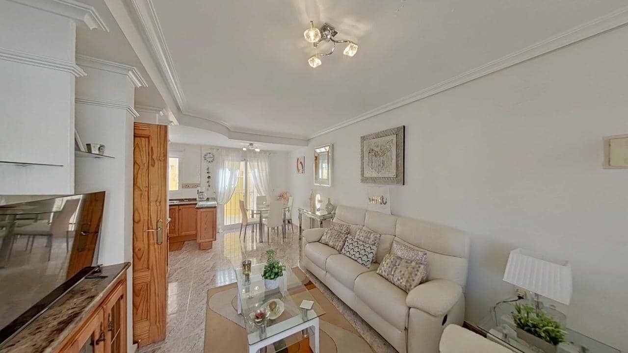 2 quarto Casa em Banda para venda em Orihuela Costa com piscina - 225 000 € (Ref: 9535751)