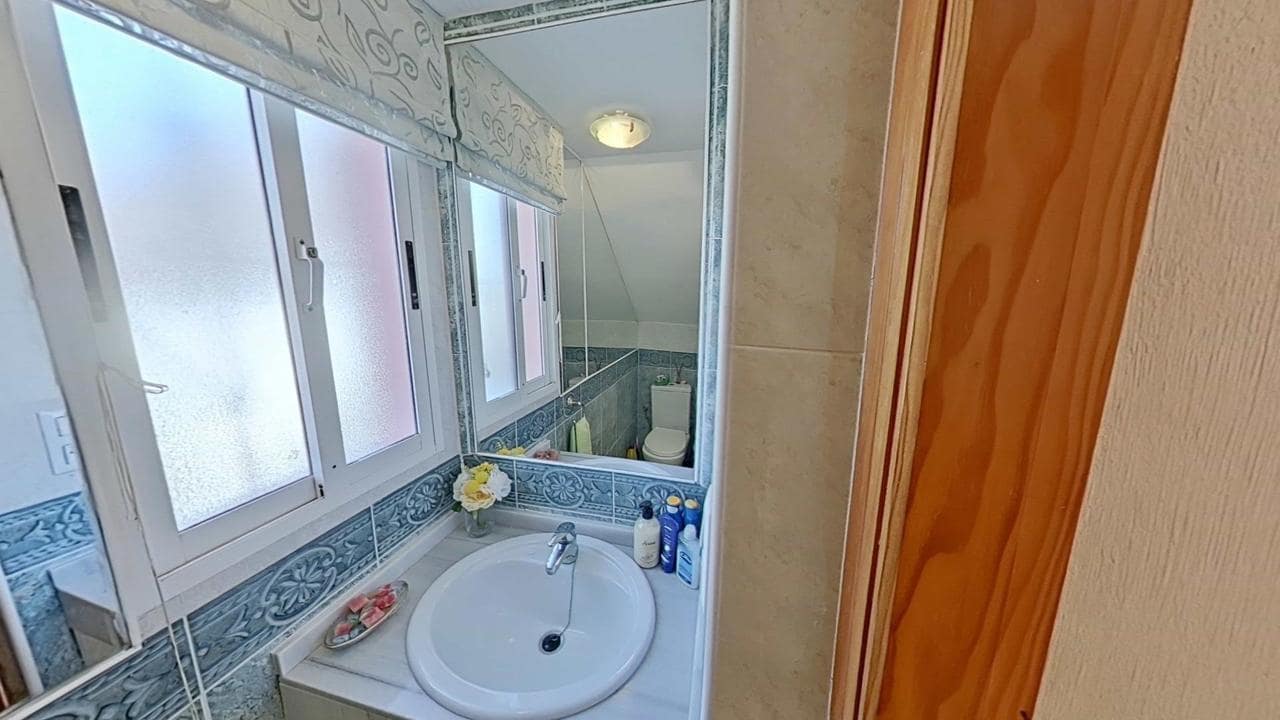 2 quarto Casa em Banda para venda em Orihuela Costa com piscina - 225 000 € (Ref: 9535751)