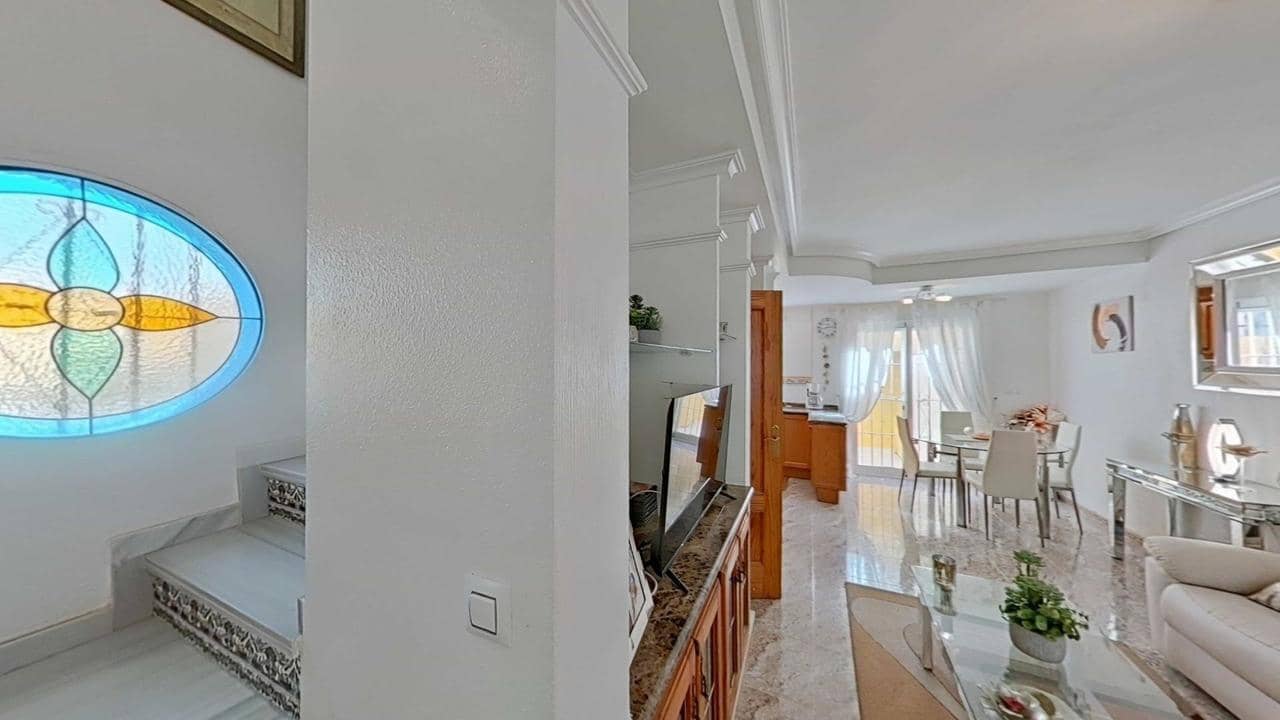 2 quarto Casa em Banda para venda em Orihuela Costa com piscina - 225 000 € (Ref: 9535751)