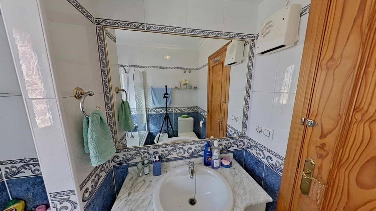 2 quarto Casa em Banda para venda em Orihuela Costa com piscina - 225 000 € (Ref: 9535751)