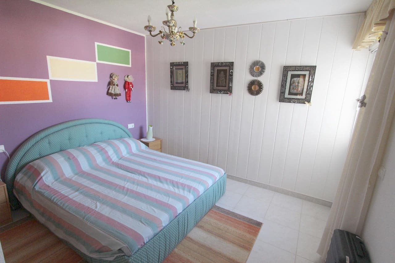 5 soveværelse Villa til salg i Calpe / Calp - € 745.000 (Ref: 9537200)