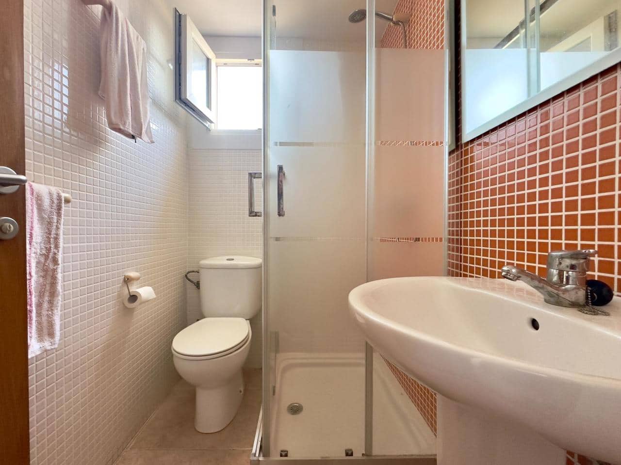 2 makuuhuone Huoneisto myytävänä paikassa La Manga del Mar Menor mukana uima-altaan - 315 000 € (Ref: 9537219)