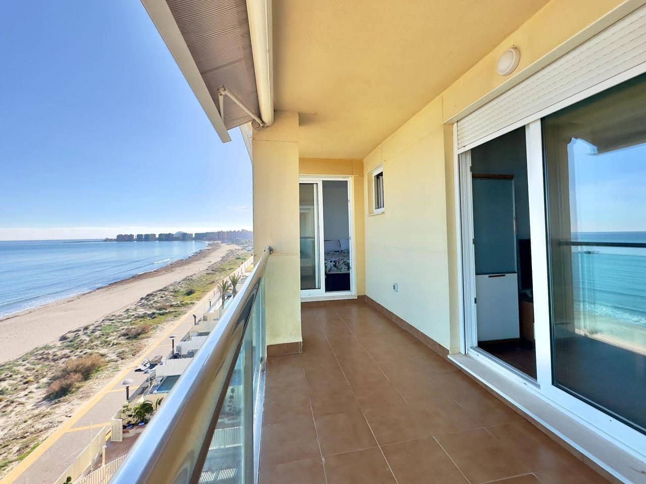 2 makuuhuone Huoneisto myytävänä paikassa La Manga del Mar Menor mukana uima-altaan - 315 000 € (Ref: 9537219)