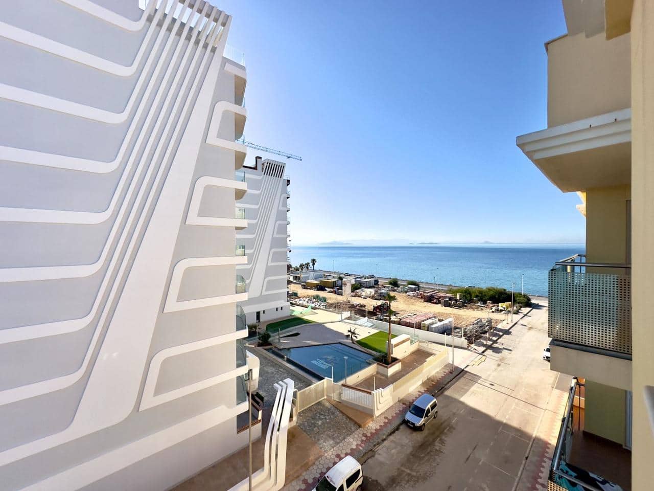 2 makuuhuone Huoneisto myytävänä paikassa La Manga del Mar Menor mukana uima-altaan - 315 000 € (Ref: 9537219)