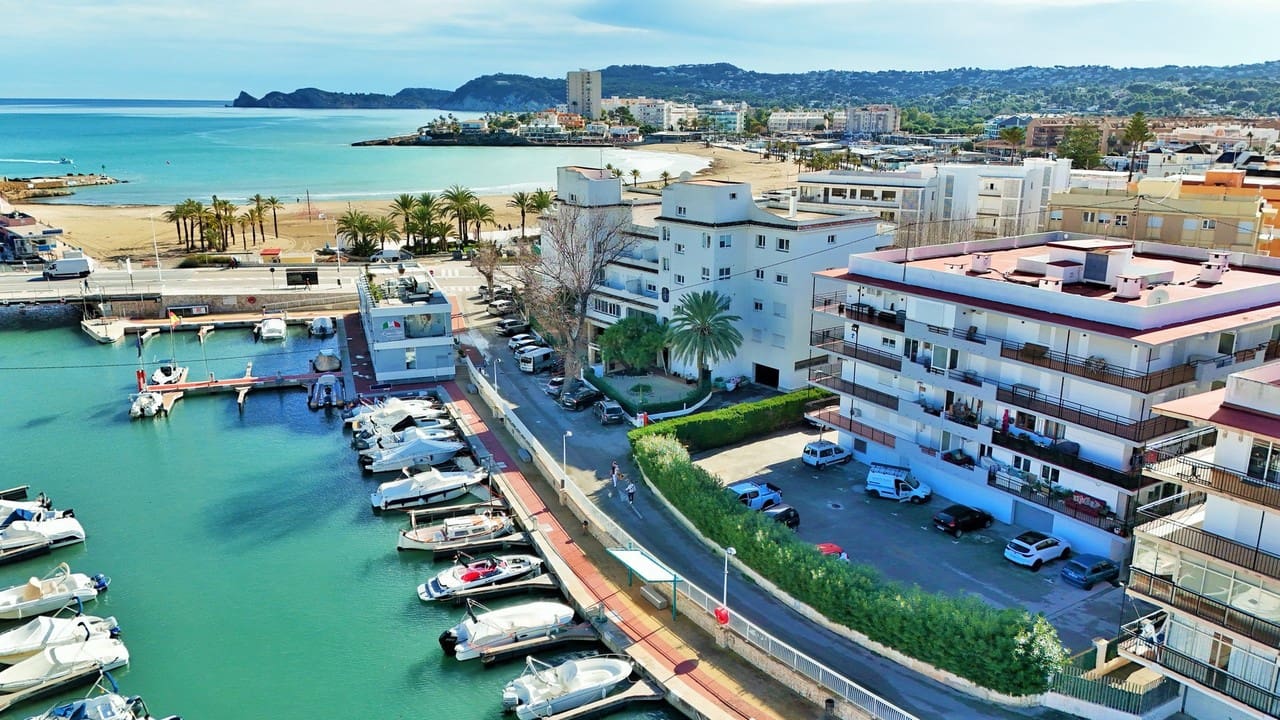 Apartamento de 3 habitaciones en Javea / Xàbia en venta - 379.000 € (Ref: 9543040)
