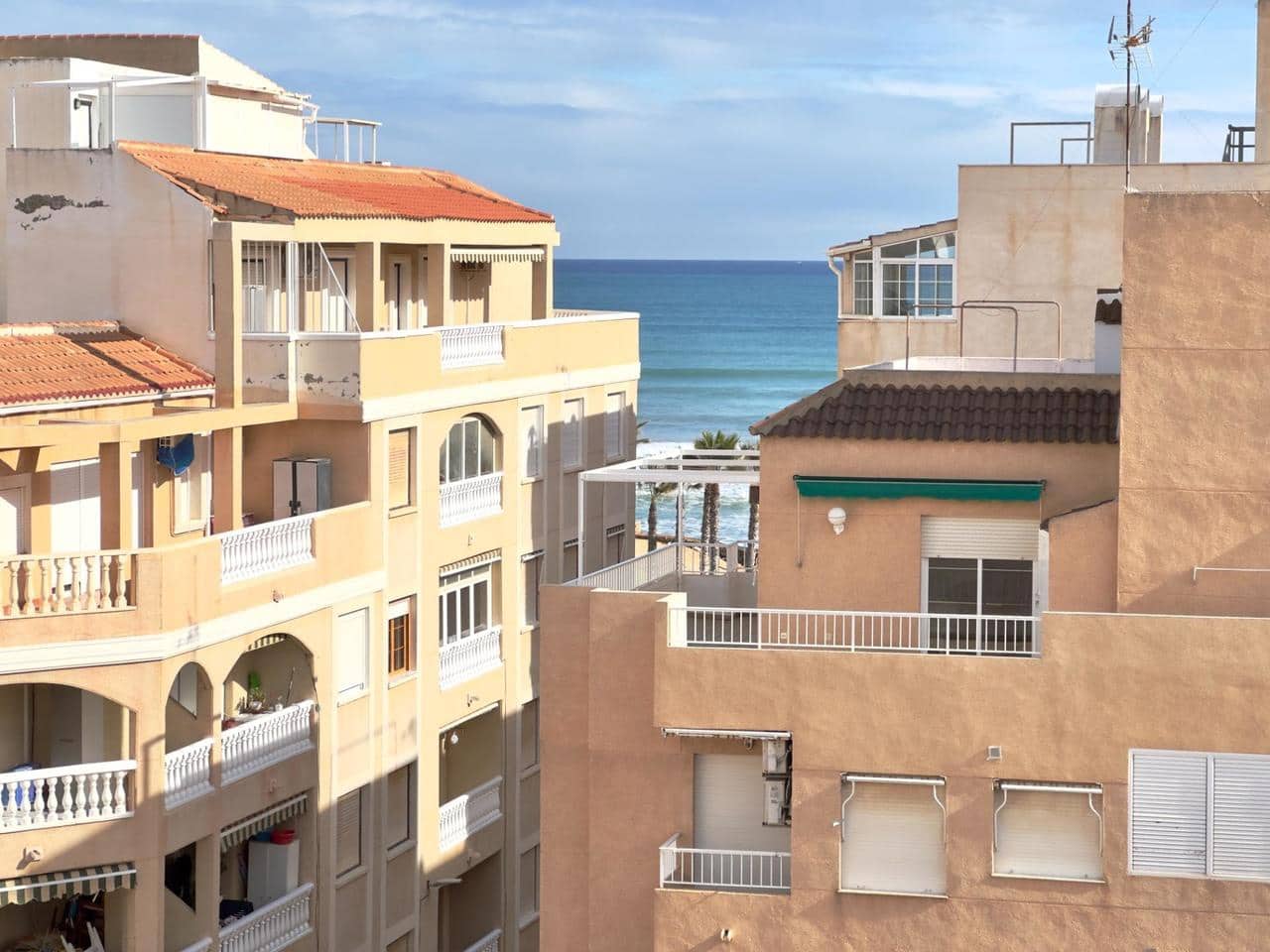 2 sovrum Takvåning till salu i Torrevieja - 218 000 € (Ref: 9547528)