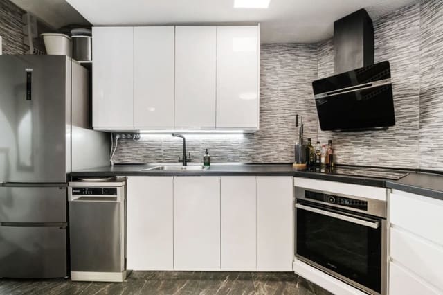 2 makuuhuone Omakotitalo myytävänä paikassa El Molino, Torrevieja - 195 000 € (Ref: 9547529)