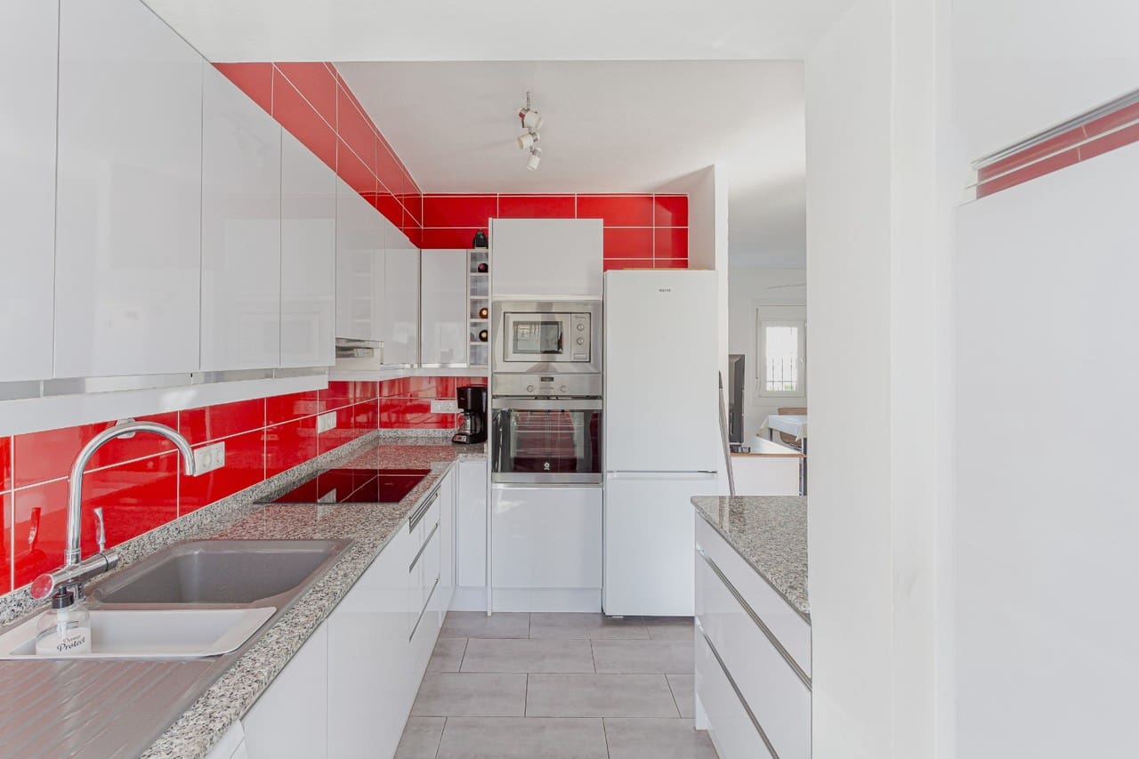 3 sypialnia Willa na sprzedaż w Orihuela Costa - 299 000 € (Ref: 9547531)