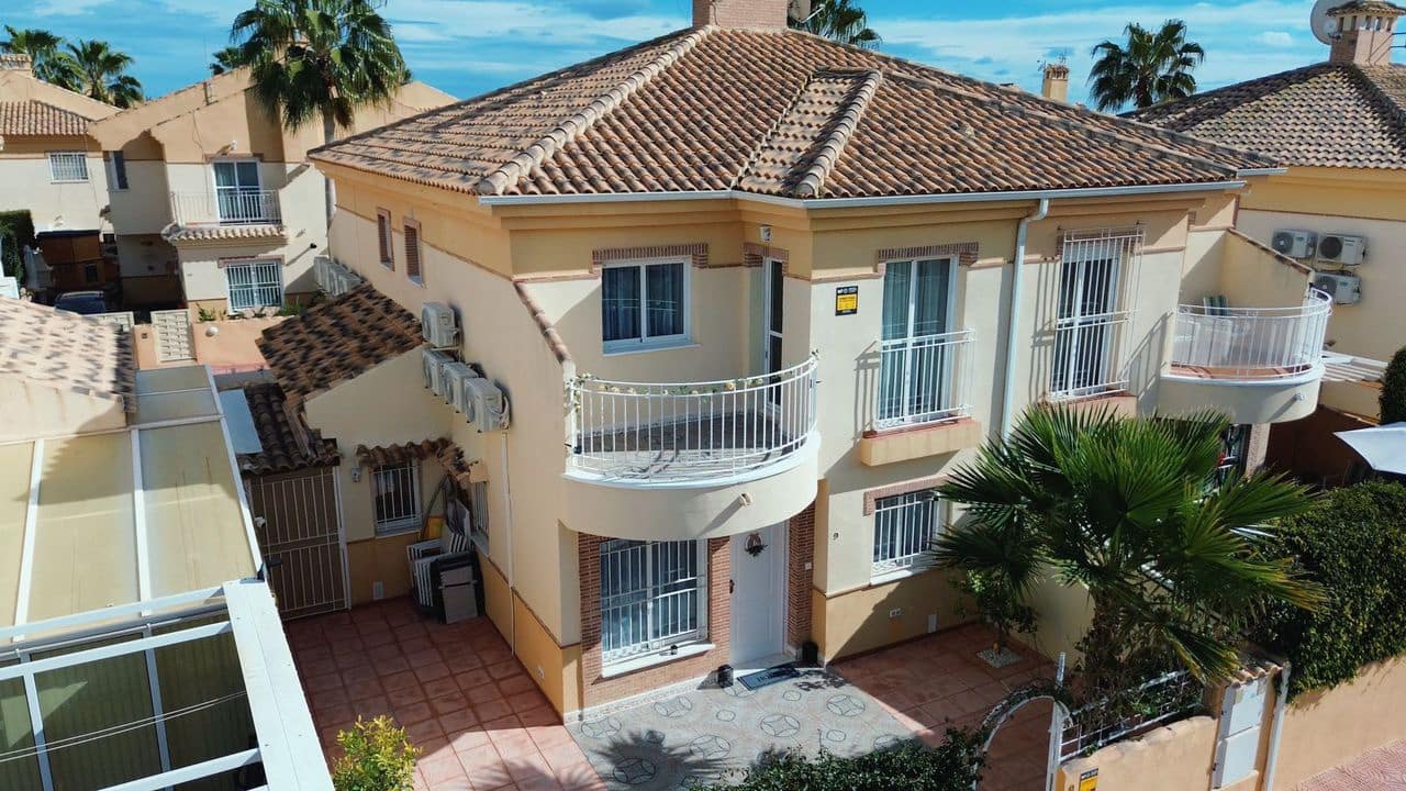 3 quarto Casa em Banda para venda em Ciudad Quesada - 280 000 € (Ref: 9547533)