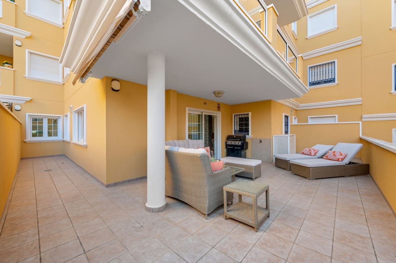 2 bedroom Apartment for sale in Cabo Roig - € 375,000 (Ref: 9547534)