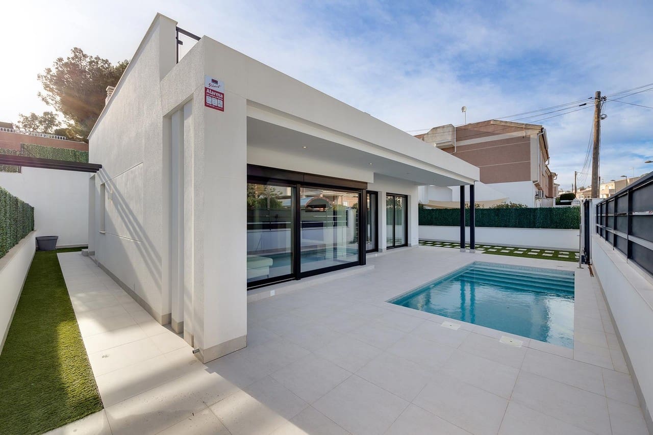 3 sypialnia Willa na sprzedaż w Pinar de Campoverde - 410 000 € (Ref: 9547535)