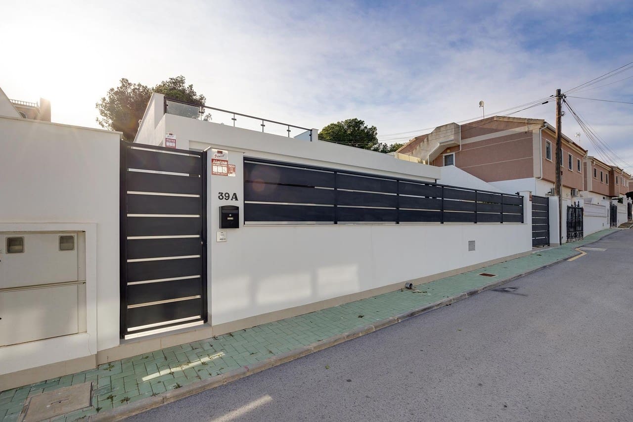 3 sypialnia Willa na sprzedaż w Pinar de Campoverde - 410 000 € (Ref: 9547535)