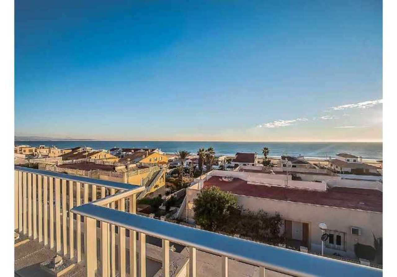 4 Zimmer Haus zu verkaufen in Guardamar del Segura - 550.000 € (Ref: 9550698)