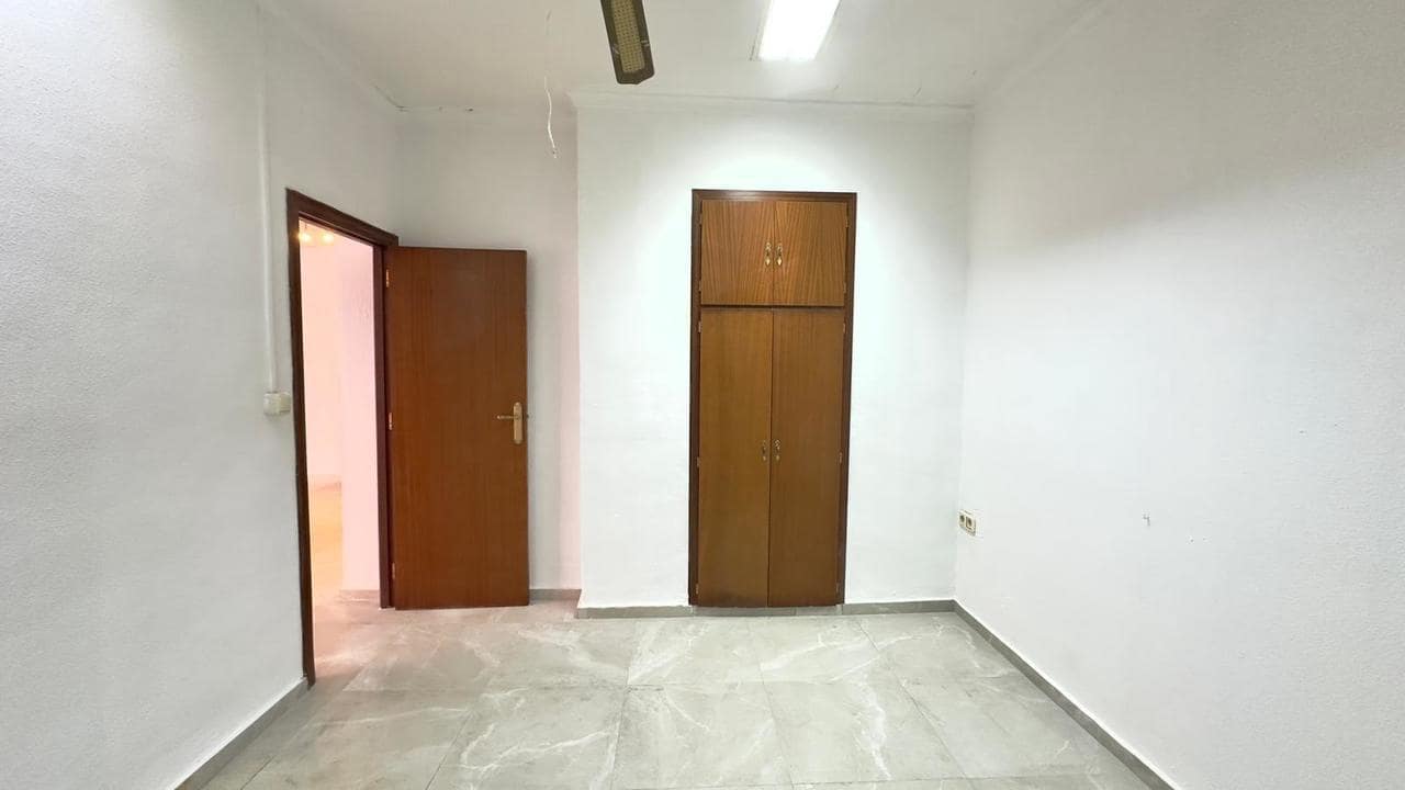 3 sypialnia Apartament na sprzedaż w Torrevieja - 156 000 € (Ref: 9550704)