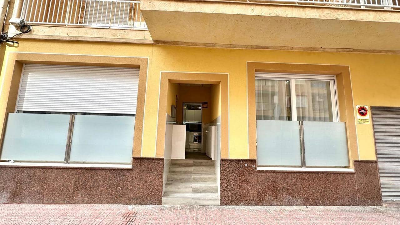Apartamento de 2 habitaciones en Torrevieja en venta - 250.000 € (Ref: 9550708)