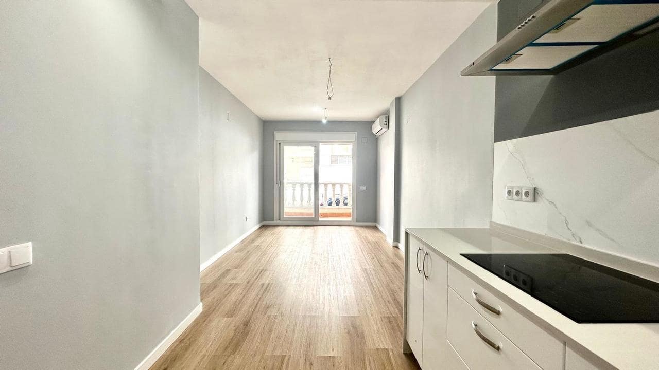 2 sypialnia Apartament na sprzedaż w Torrevieja - 164 900 € (Ref: 9550709)