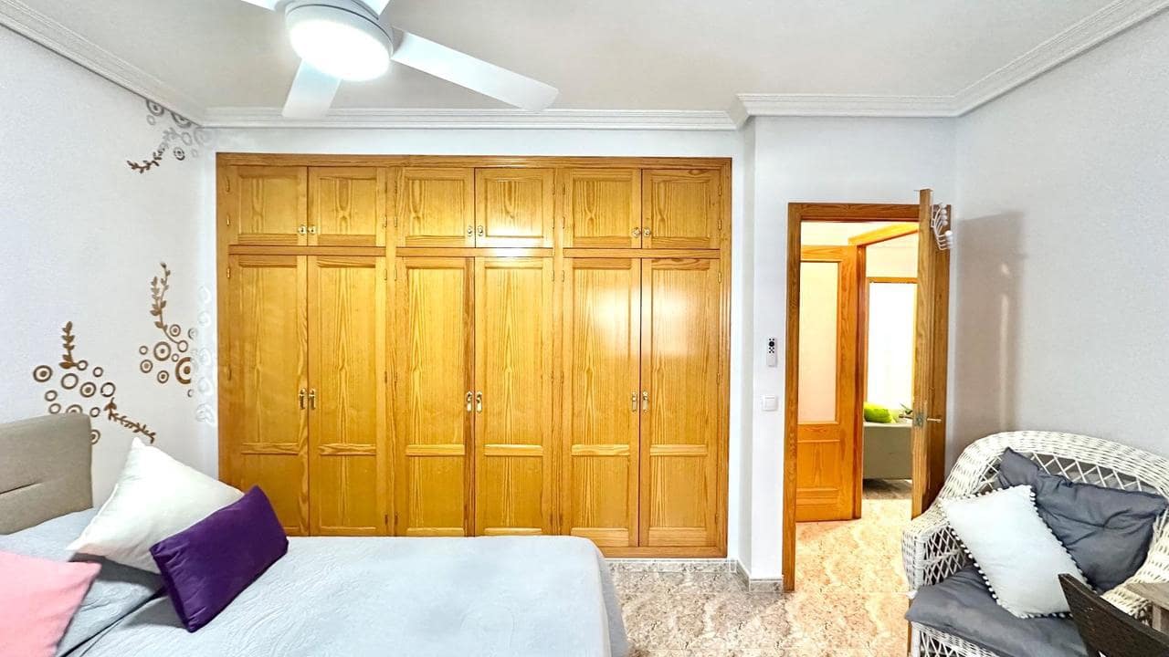 2 sypialnia Apartament na sprzedaż w Torrevieja - 154 900 € (Ref: 9550713)