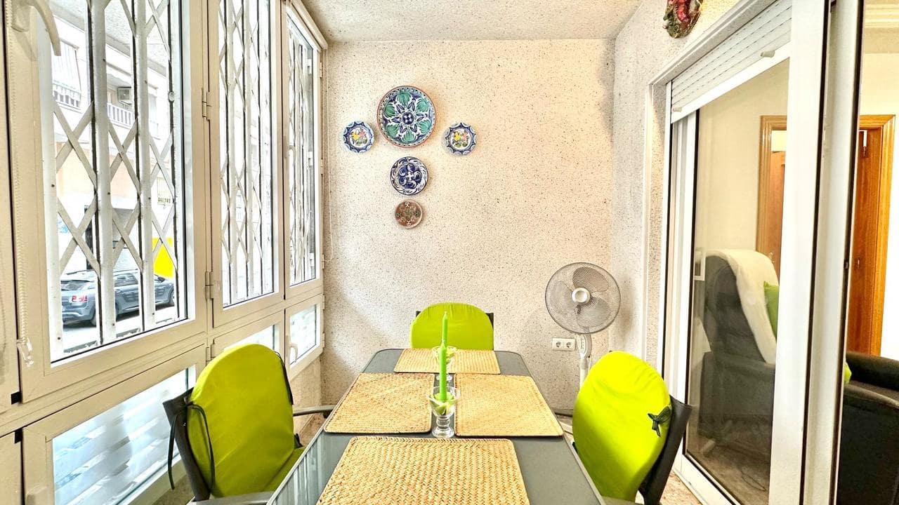 2 sypialnia Apartament na sprzedaż w Torrevieja - 154 900 € (Ref: 9550713)