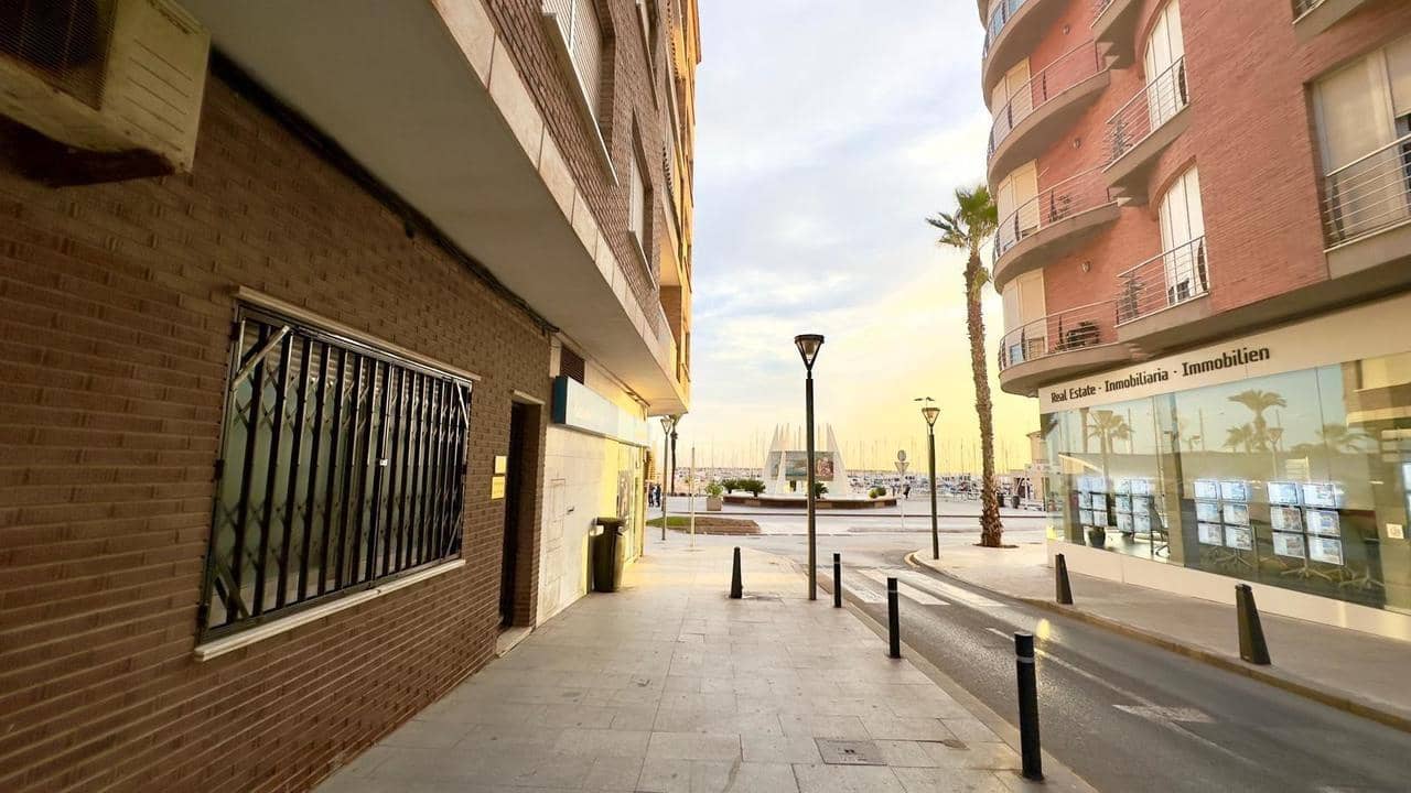 4 soveværelse Lejlighed til salg i Torrevieja - € 419.900 (Ref: 9550715)