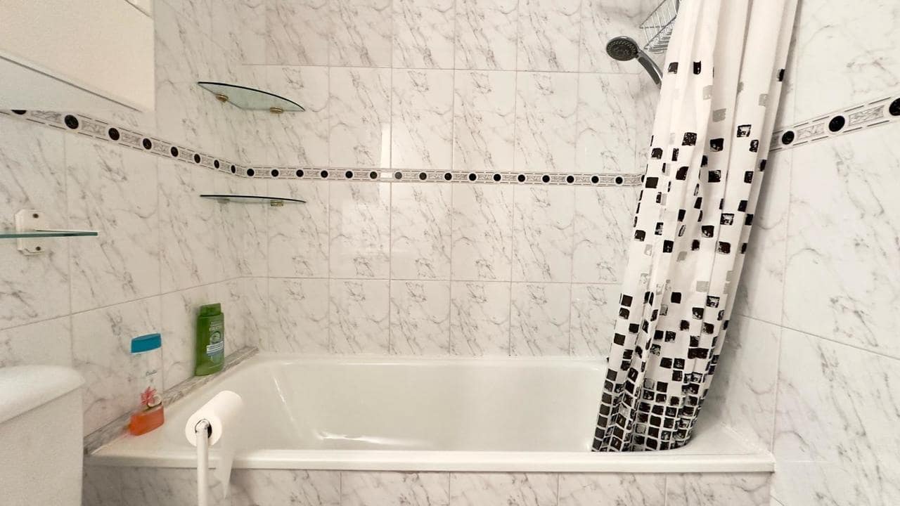 2 sypialnia Apartament na sprzedaż w Torrevieja z basenem - 139 900 € (Ref: 9550716)