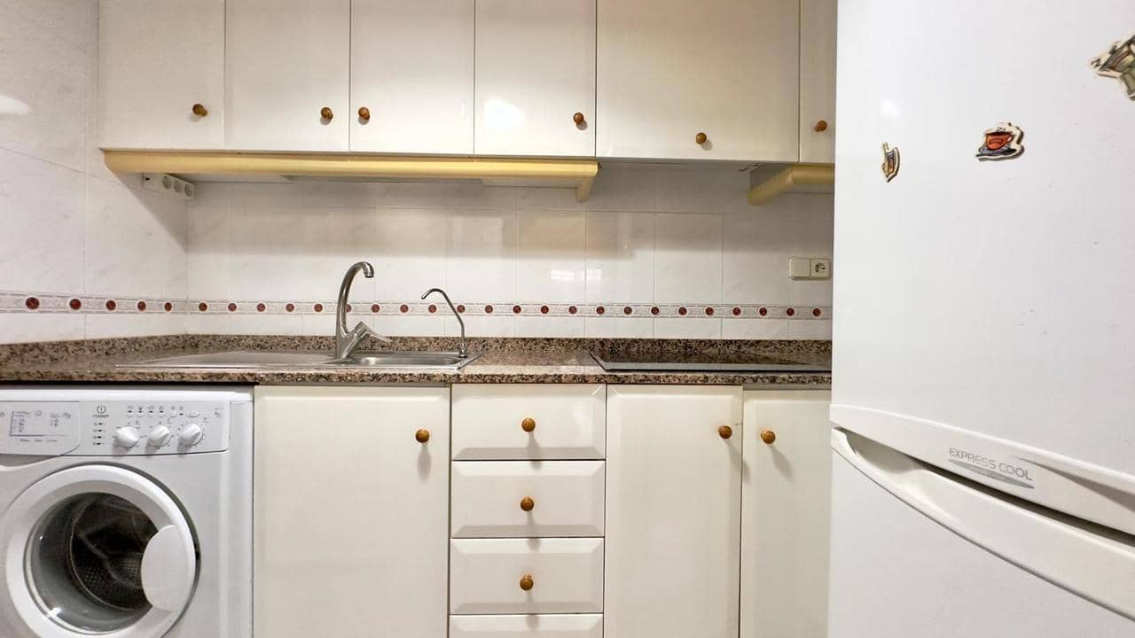 2 sypialnia Apartament na sprzedaż w Torrevieja z basenem - 139 900 € (Ref: 9550716)